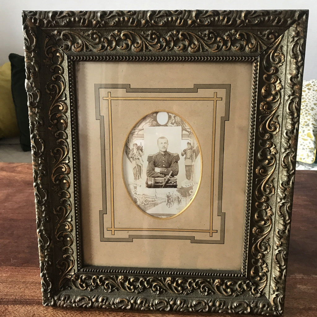 Cadre bois et plâtre avec photo d'un militaire (1ère guerre mondiale) - Hello Broc
