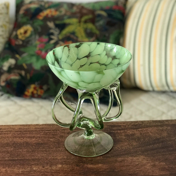 Coupe sur pied vert pastel en verre soufflé de Murano - Hello Broc