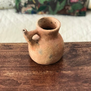 Petite poterie kabyle en terre cuite décor uni hauteur 14 cm - Hello Broc