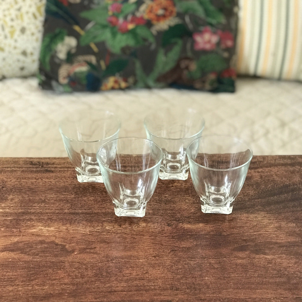 Lot de 4 ou 6 verres gobelets à eau évasés base carrée - Hello Broc