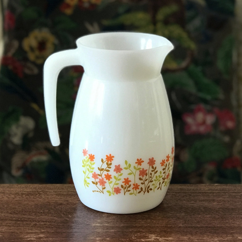 Pichet vintage publicitaire Shell verre opalin blanc 1L par Hello Broc brocante en ligne