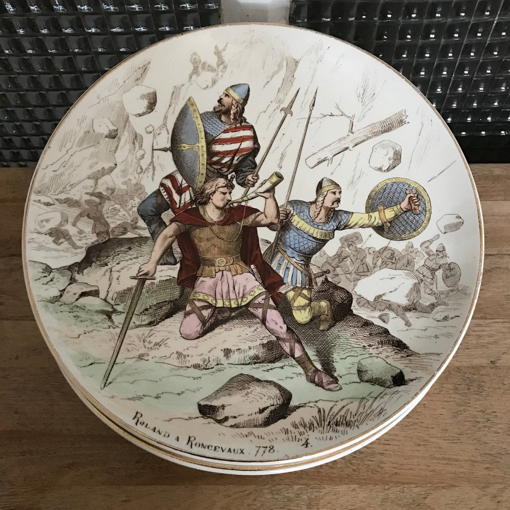 Lot de 6 assiettes en faïence polychrome Creil & Montereau Nos Gloires Militaires - Hello Broc