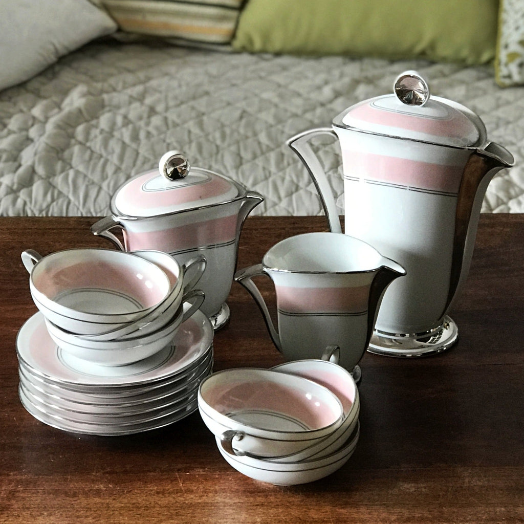 Service à café en porcelaine de Limoges B & Co pour Bernardaud - Hello Broc