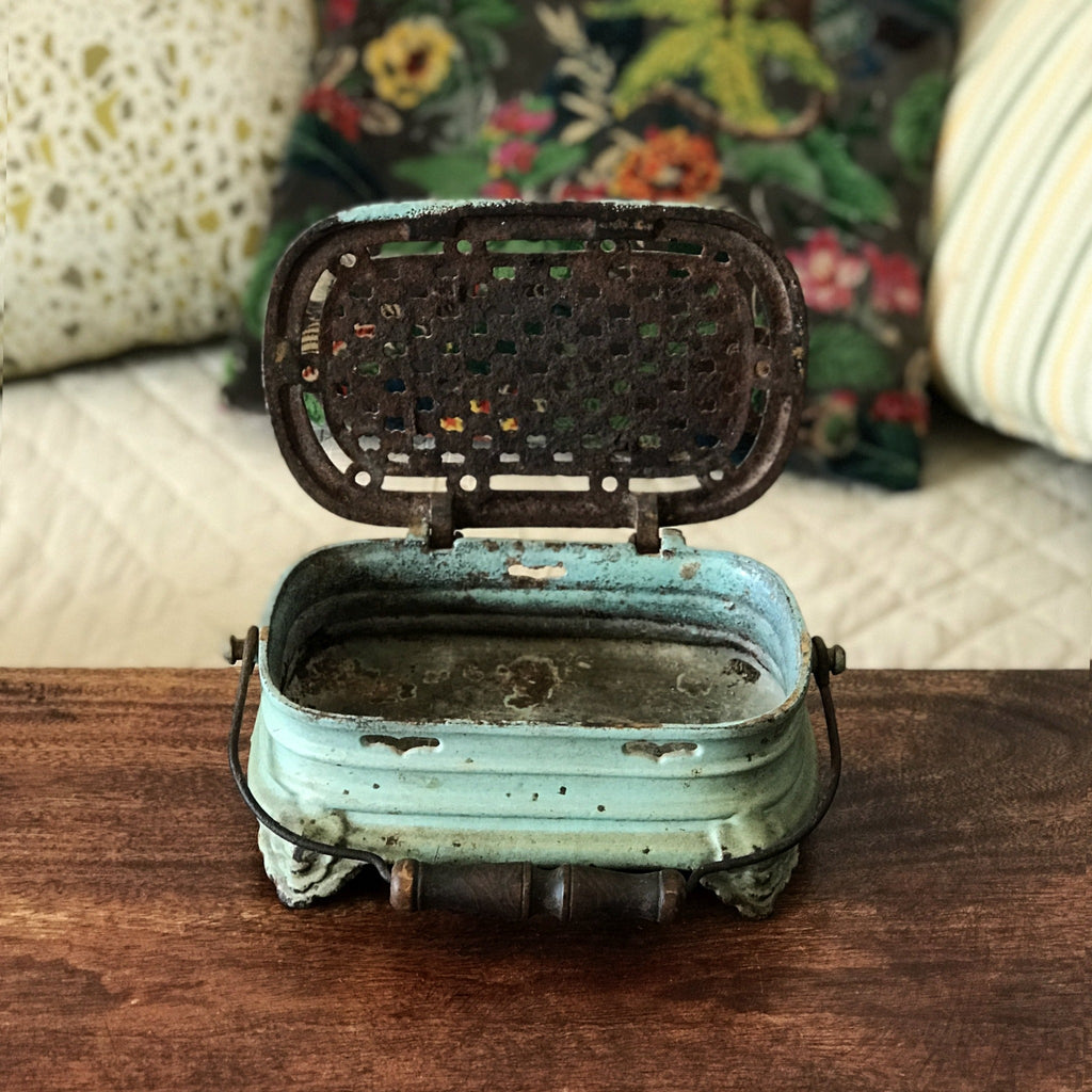 Chaufferette réchaud portable en fonte émaillée vert céladon - Hello Broc