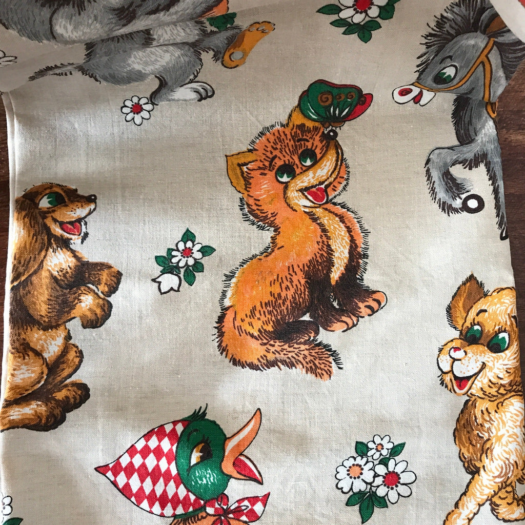 Coupon de tissu vintage pour enfant impression animaux 160 x 120 cm autour de 1980 par Hello Broc brocante en ligne