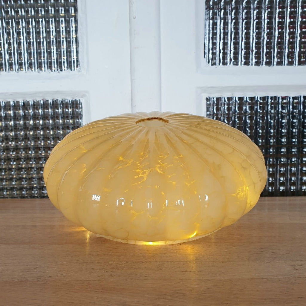 Ancien plafonnier en verre de Clichy forme oursin plate et ronde - 2 en stock - Hello Broc