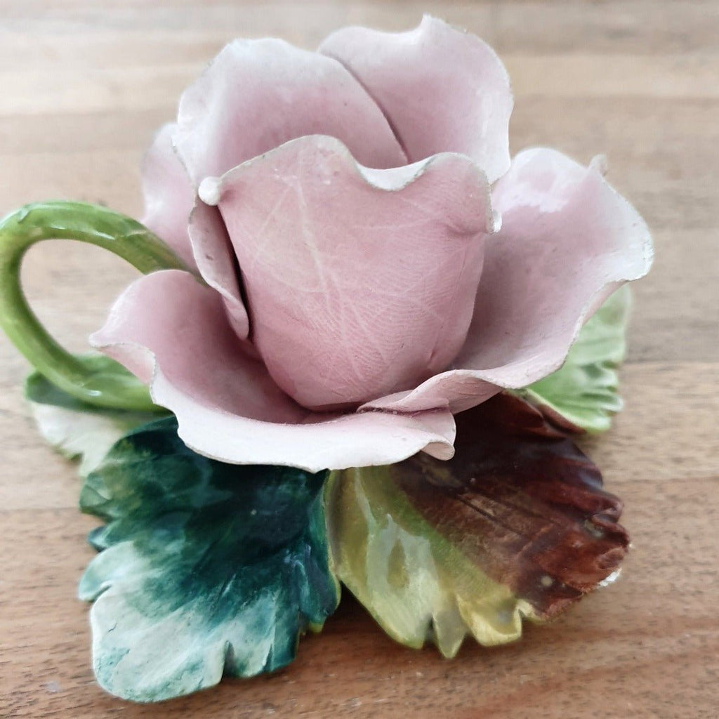 Bougeoir de table en porcelaine fine d'Italie représentant une rose - Hello Broc