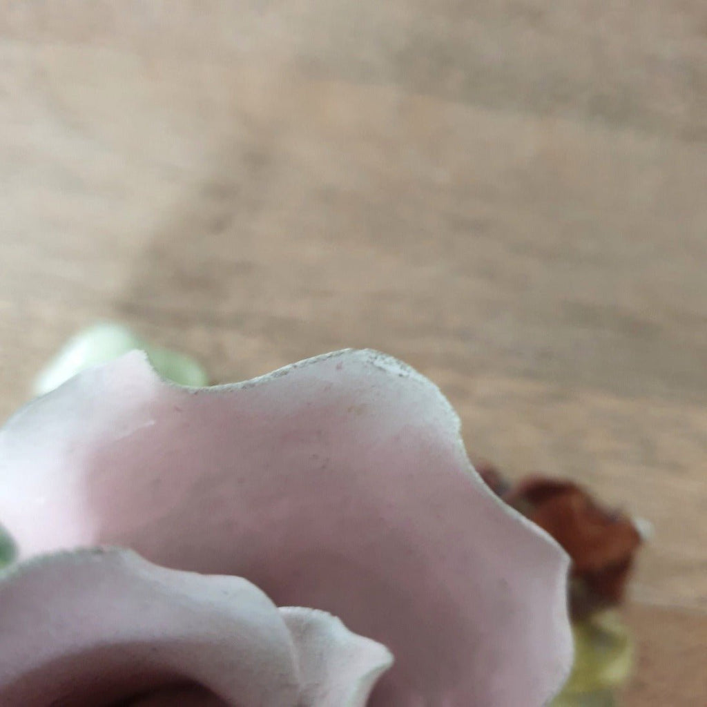 Bougeoir de table en porcelaine fine d'Italie représentant une rose - Hello Broc