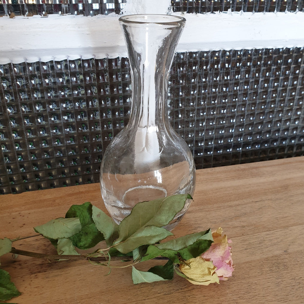 Carafon en verre soufflé - corps rond et col allongé - Hello Broc
