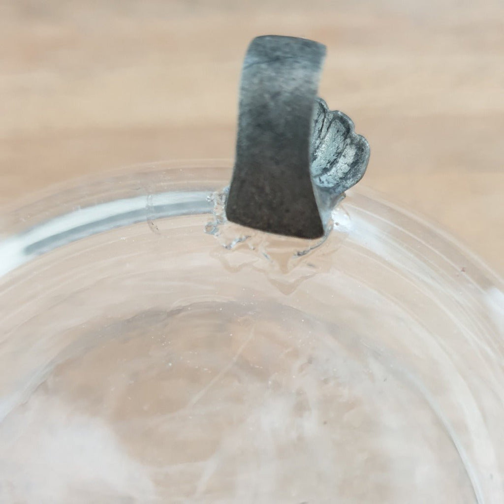 Coupelle tripode en verre et métal - pieds pattes de lion - Hello Broc