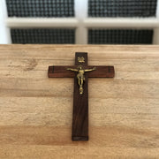 Crucifix années 50 bronze, chêne et laiton - Hello Broc