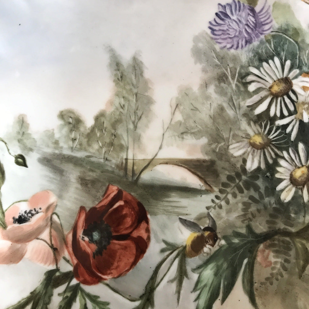 Grand plat en porcelaine de Limoges Jean Pouyat décor polychrome de fleurs peint à la main fin 19e début 20e siècle par Hello Broc brocante en ligne