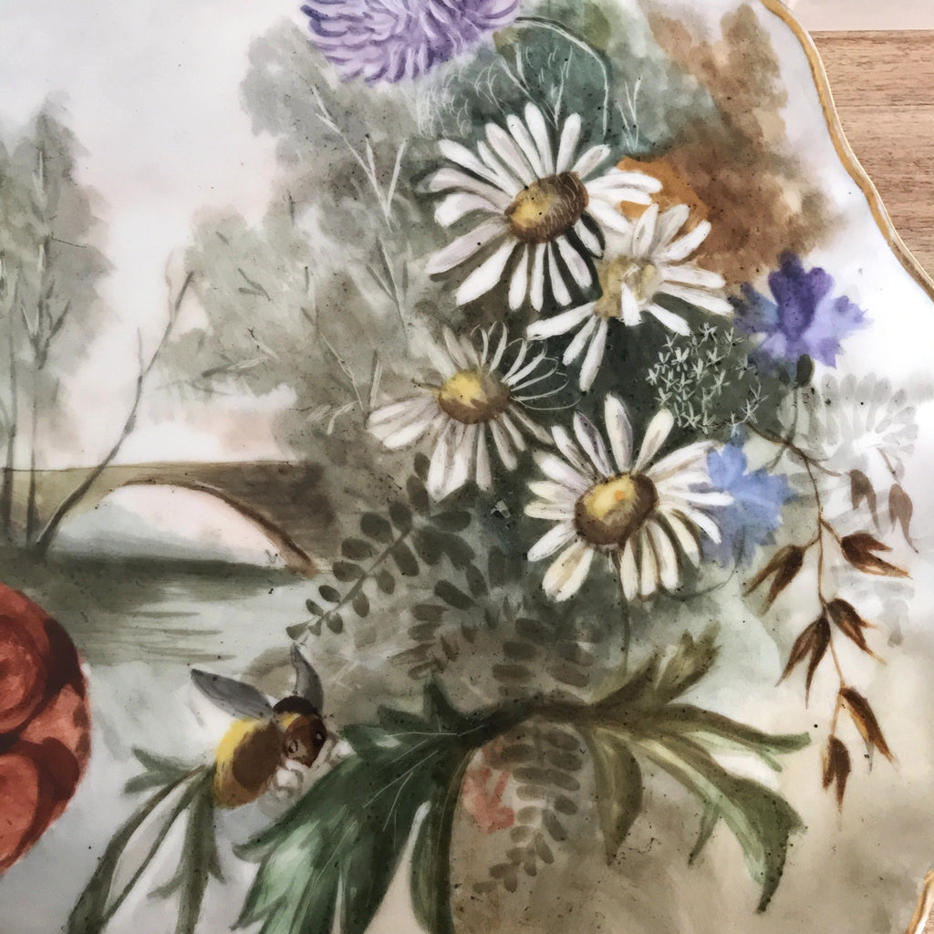 Grand plat en porcelaine de Limoges Jean Pouyat décor polychrome de fleurs peint à la main fin 19e début 20e siècle par Hello Broc brocante en ligne