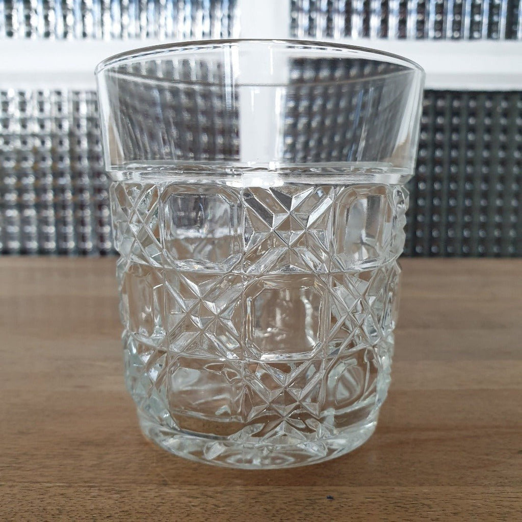 Lot de 6 verres à whisky en verre moulé motifs carrés et croix - Hello Broc