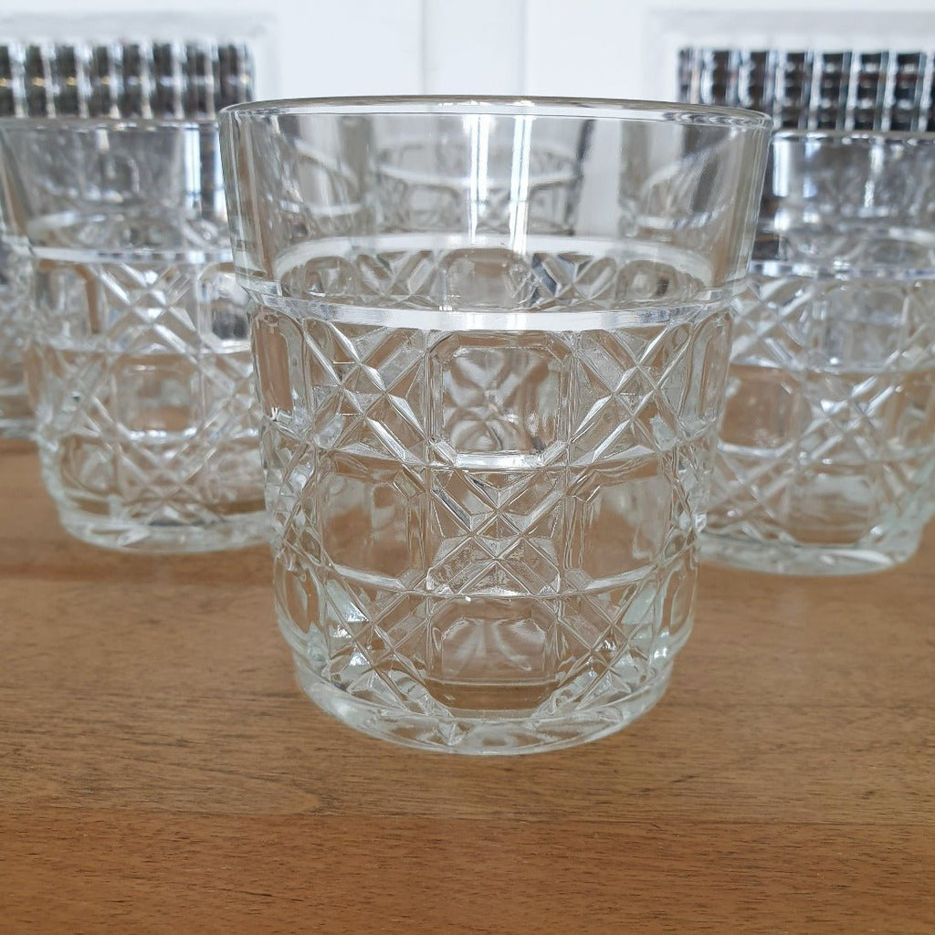 Lot de 6 verres à whisky en verre moulé motifs carrés et croix - Hello Broc