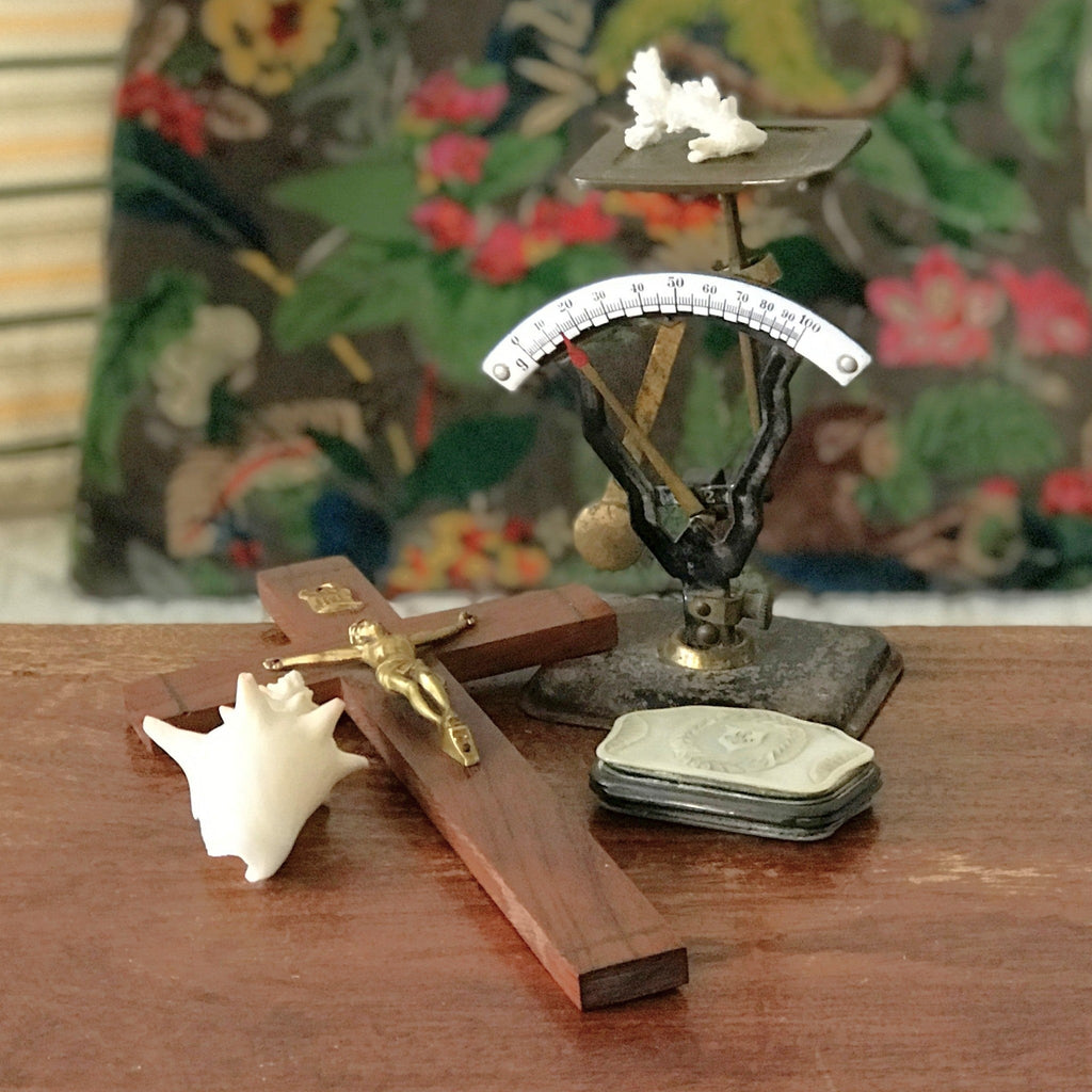 Sélection d'objets anciens de seconde main pour collectionneur avéré par Hello Broc brocante en ligne