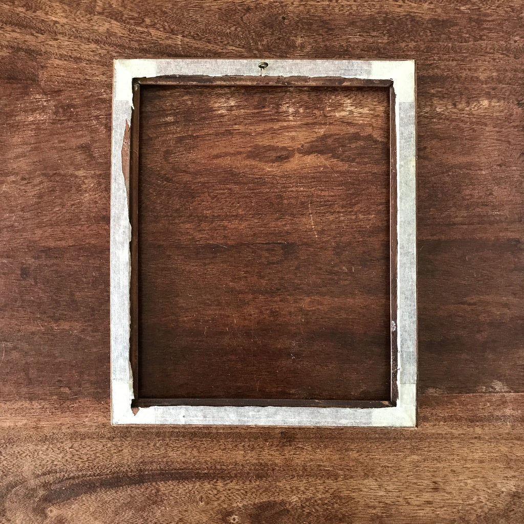 Cadre en bois ciselé sans fond 28 x 33 cm début XXème siècle par Hello Broc brocante en ligne