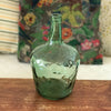 Bouteille décorative en verre moulé vert de 2 litres par Hello Broc brocante en ligne