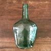 Bouteille décorative en verre moulé vert de 2 litres par Hello Broc brocante en ligne