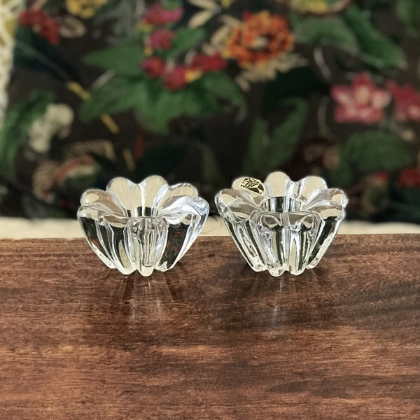 Paire de bougeoirs bas en cristal de Bayel - Hello Broc brocante en ligne