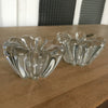 Paire de bougeoirs bas en cristal de Bayel  vintage en forme de fleur par Hello Broc brocante en ligne