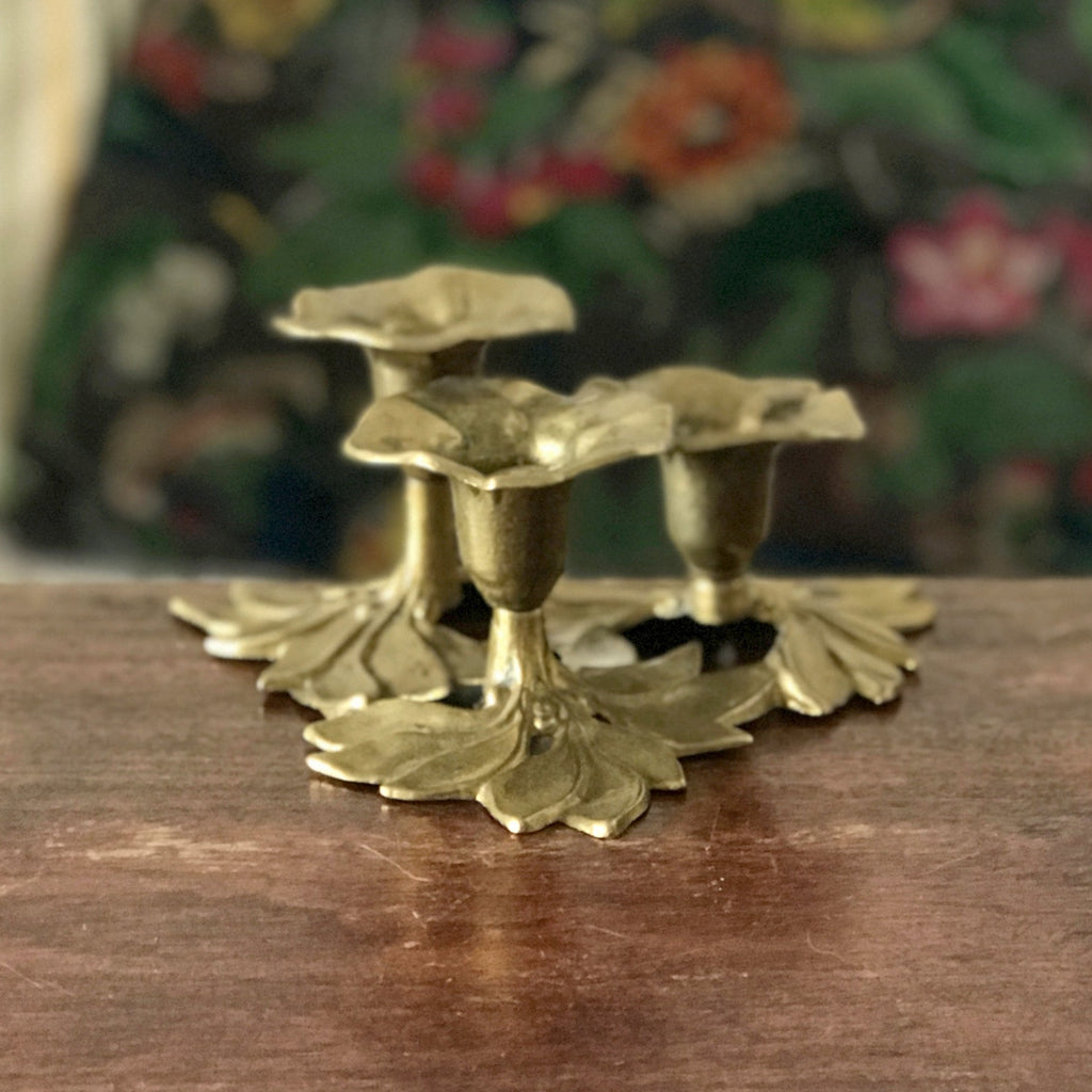 Bougeoir vintage en forme de bouquet de fleurs en laiton doré par Hello Broc brocante en ligne