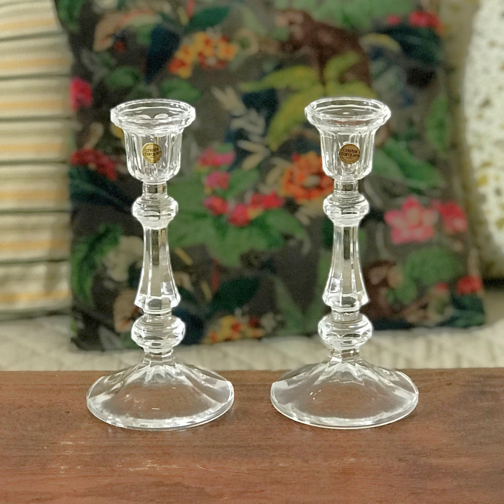 Magnifique paire de bougeoirs hauts en cristal d'Arques, chandeliers vintage années 80 / 90 par Hello Broc brocante en ligne