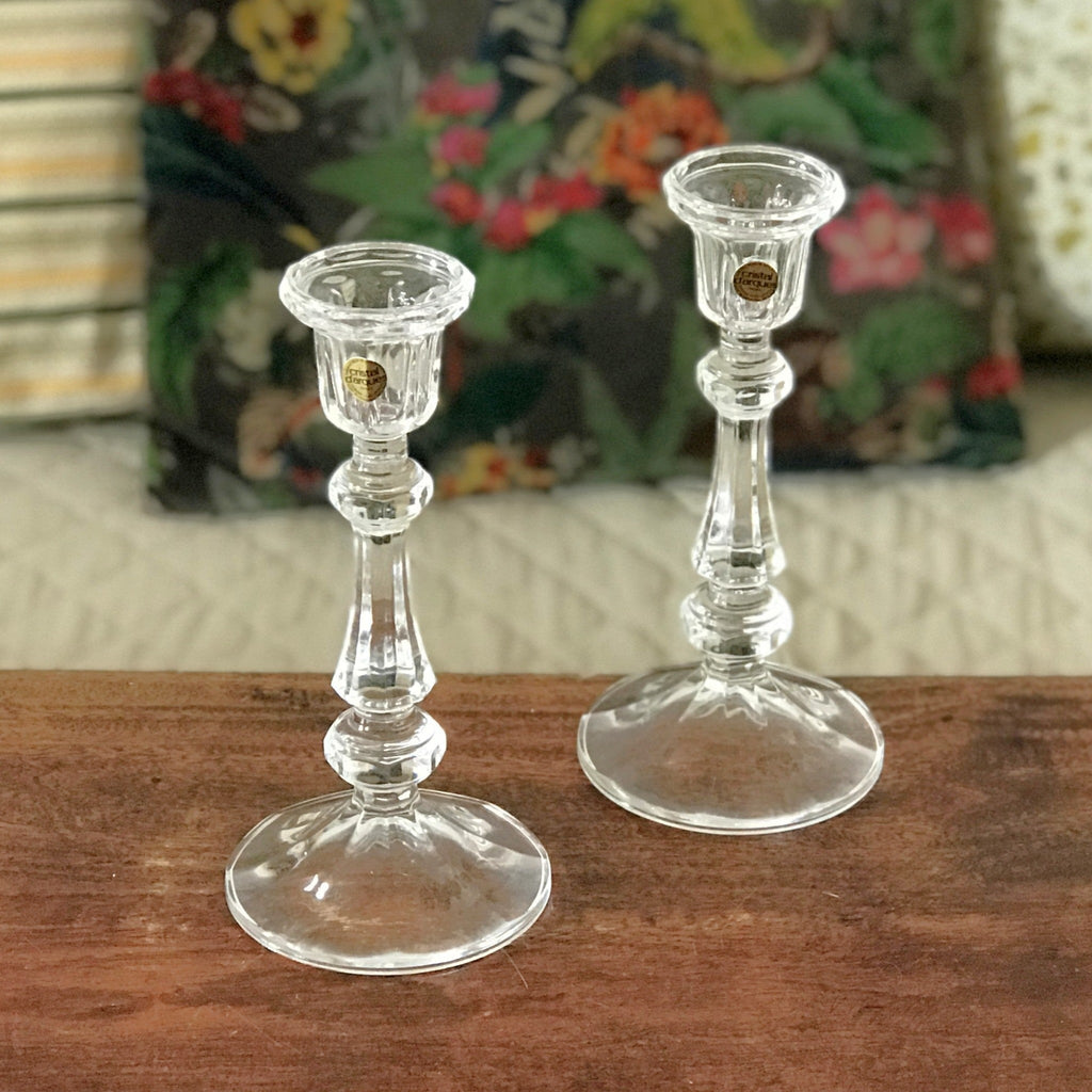 Magnifique paire de bougeoirs hauts en cristal d'Arques, chandeliers vintage années 80 / 90 par Hello Broc brocante en ligne