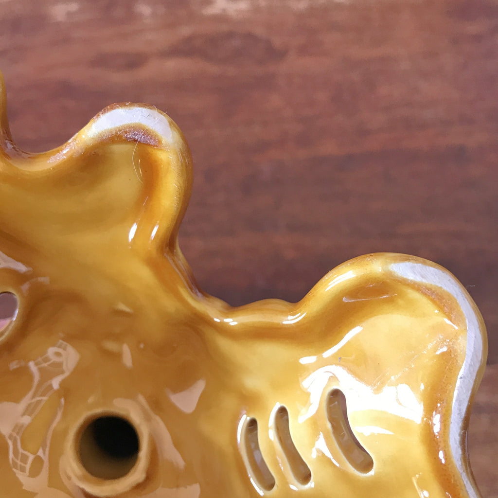 Grand bougeoir vintage en céramique jaune de St Clément hauteur de 24 cm par Hello Broc brocante en ligne