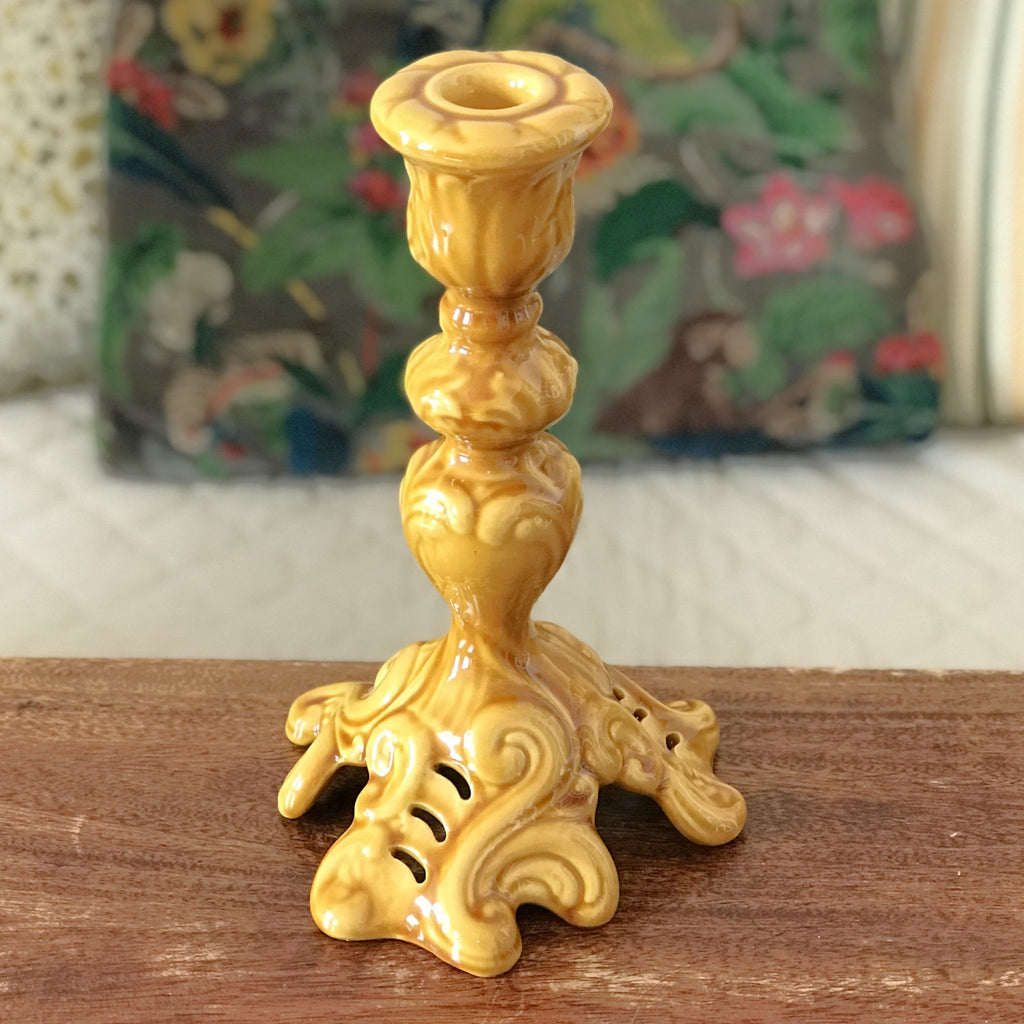 Grand bougeoir vintage en céramique jaune de St Clément hauteur de 24 cm par Hello Broc brocante en ligne