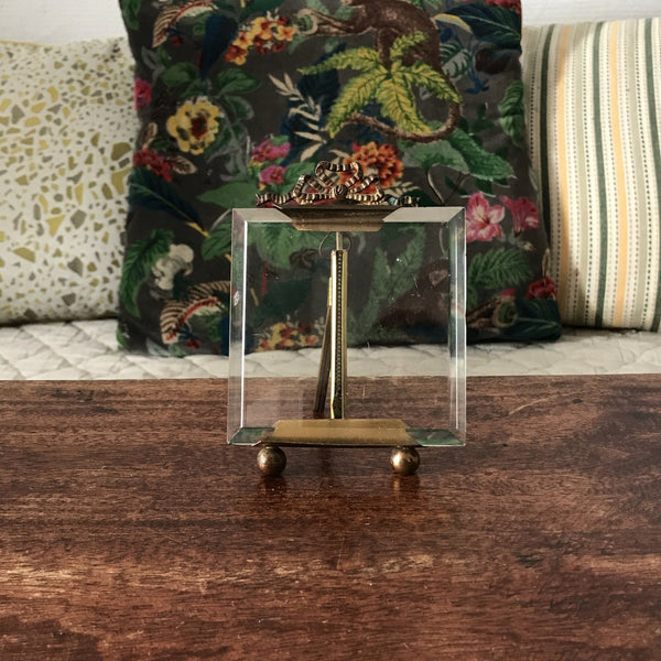 Petit cadre 1900 en verre biseauté carré 9 x 9 cm par Hello Broc brocante en ligne