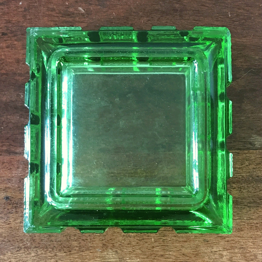 Grand cendrier carré en verre moulé vert - Hello Broc