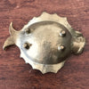 Cendrier zoomorphe poisson en bronze doré par Hello Broc brocante en ligne