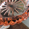 Cendrier rond en verre moulé rose diamètre 14,5 cm par Hello Broc brocante en ligne