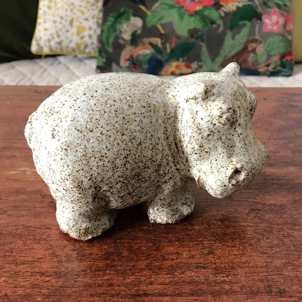 Hippopotame en terre cuite émaillé et mouchetée fait main - Hello Broc brocante en ligne