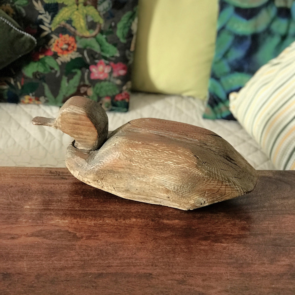 Grande sculpture en bois représentant un canard de 40 cm par Hello Broc brocante en ligne