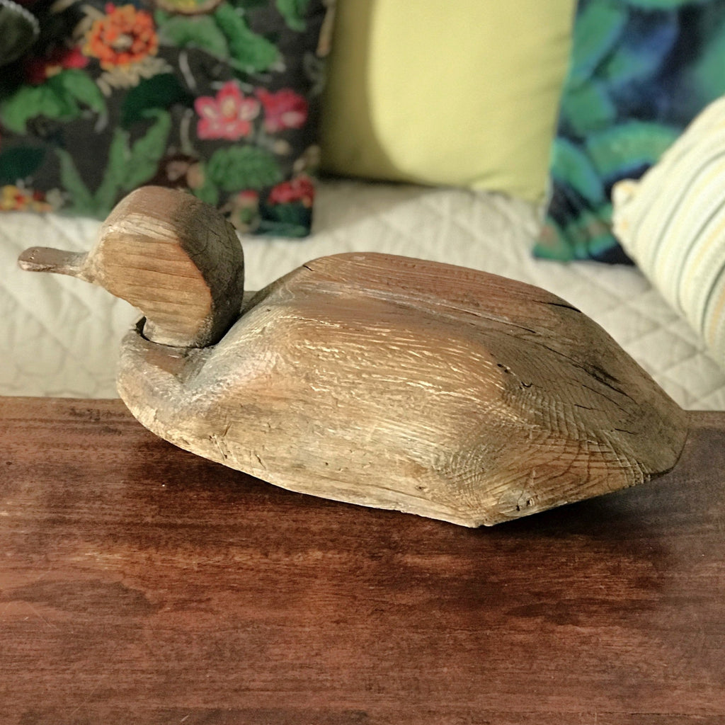 Grande sculpture en bois représentant un canard de 40 cm par Hello Broc brocante en ligne