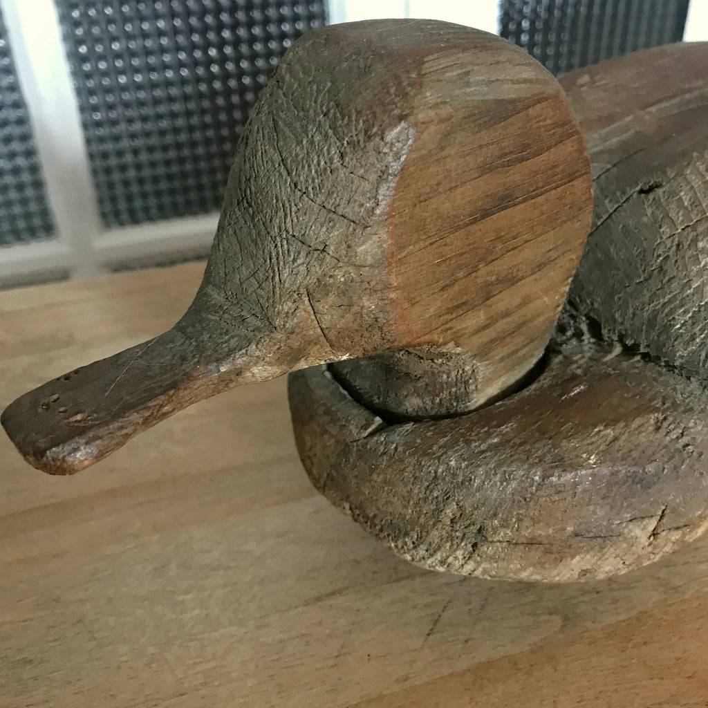 Grande sculpture en bois représentant un canard de 40 cm par Hello Broc brocante en ligne