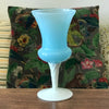 Coupe sur pied en opaline bleue et blanche par Hello Broc brocante en ligne