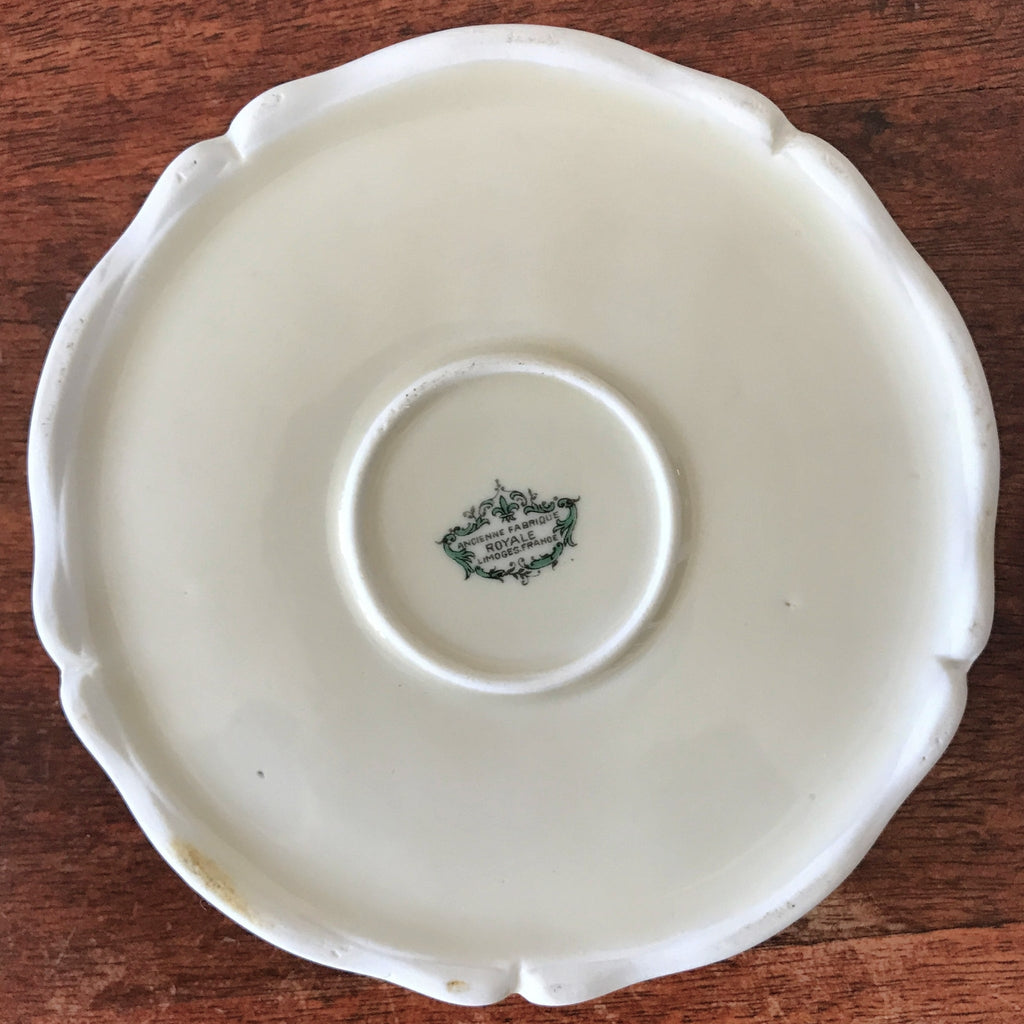 Grande boîte ronde et plate / bonbonnière ou boîte à bijoux en porcelaine de Limoges décor roses par Hello Broc brocante en ligne