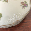 Grande boîte ronde et plate / bonbonnière ou boîte à bijoux en porcelaine de Limoges décor roses par Hello Broc brocante en ligne