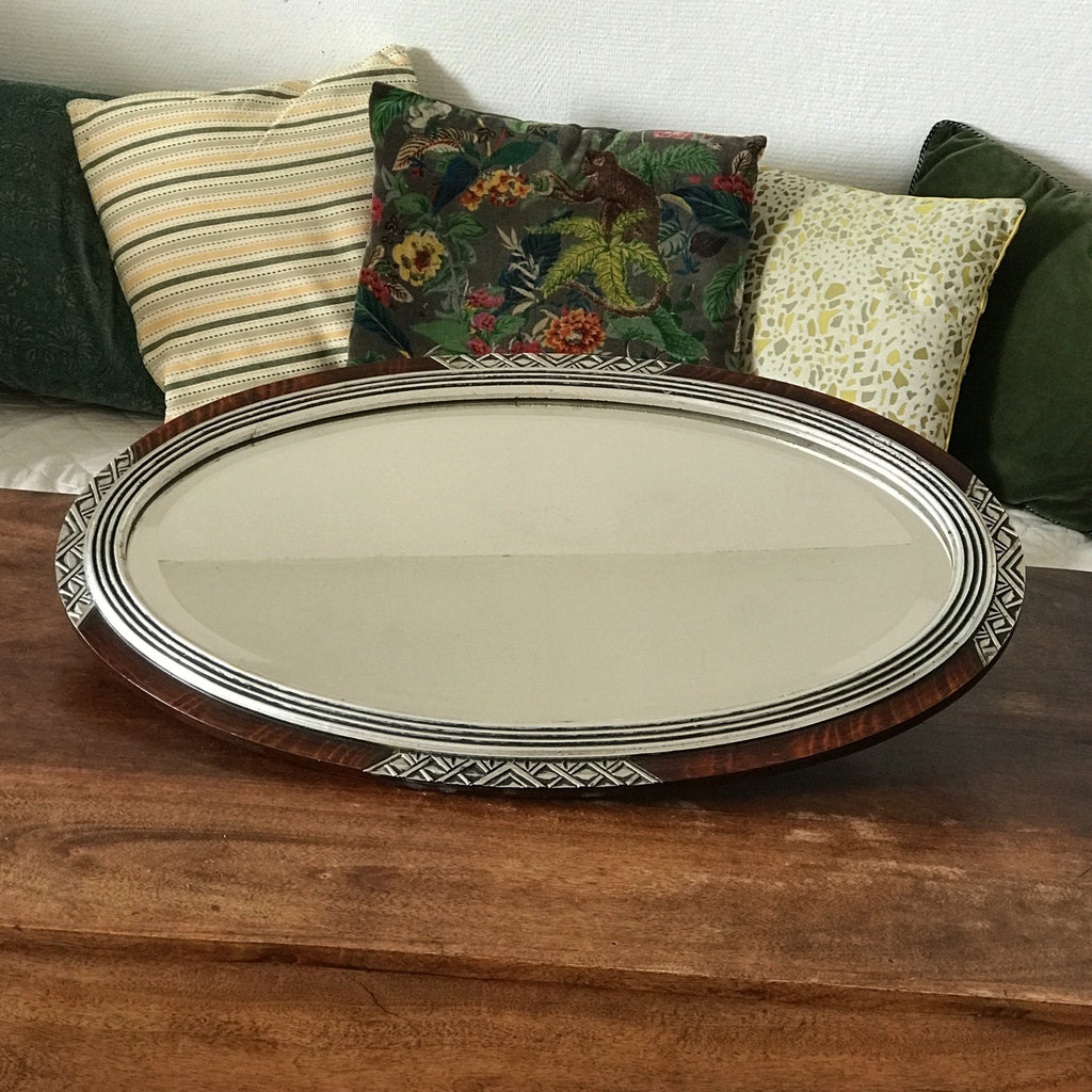 Miroir biseauté Art Déco de forme ovale de taille moyenne par Hello Broc brocante en ligne