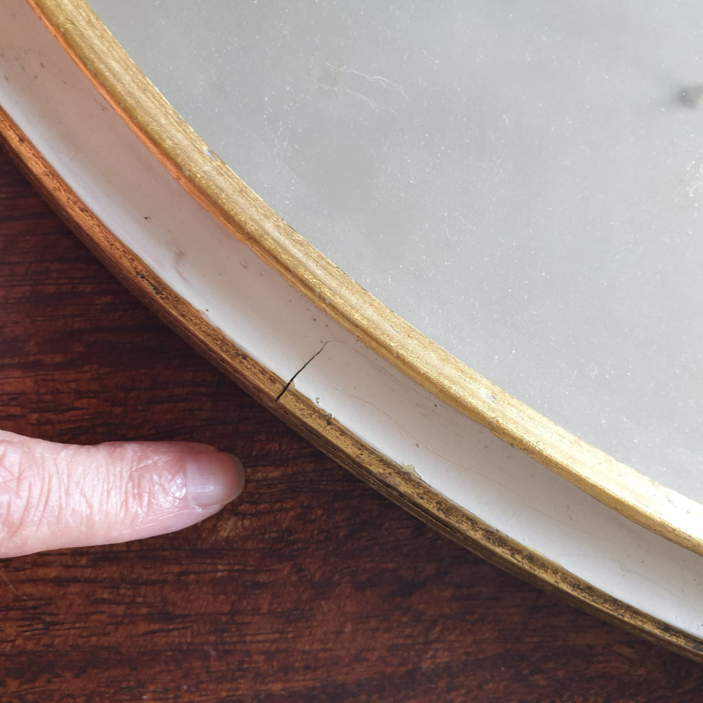 Miroir style Louis XVI vitre biseautée décoré de fleurs sculptées par Hello Broc brocante en ligne