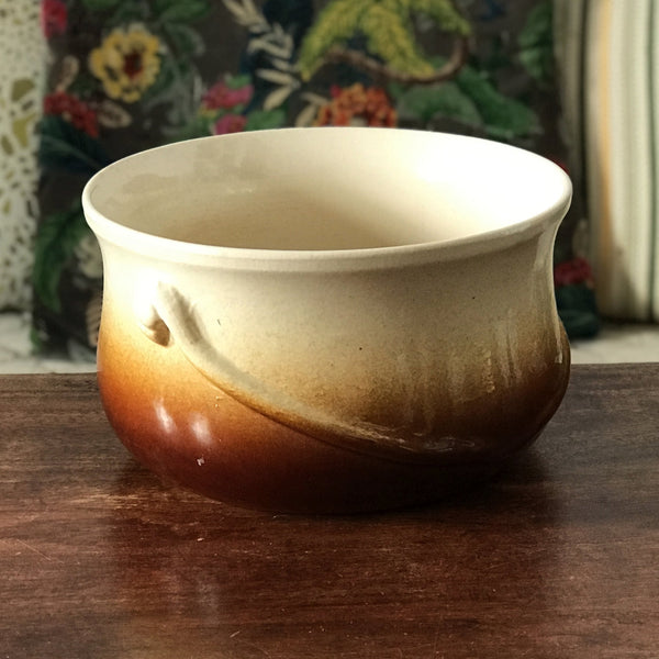 Cache-pot en céramique bicolore imitation marmite par Hello Broc brocante en ligne