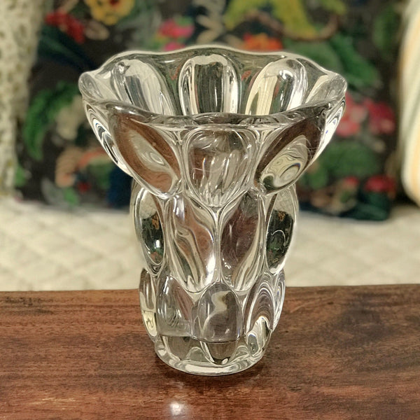 Vase de taille moyenne en cristal de Sèvres modèle Etrusque par Hello Broc brocante en ligne