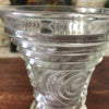 Petit vase évasé en cristal moulé hauteur de 14 cm par Hello Broc brocante en ligne