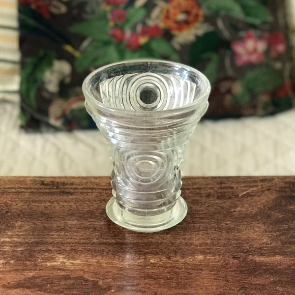 Petit vase évasé en cristal moulé hauteur de 14 cm par Hello Broc brocante en ligne
