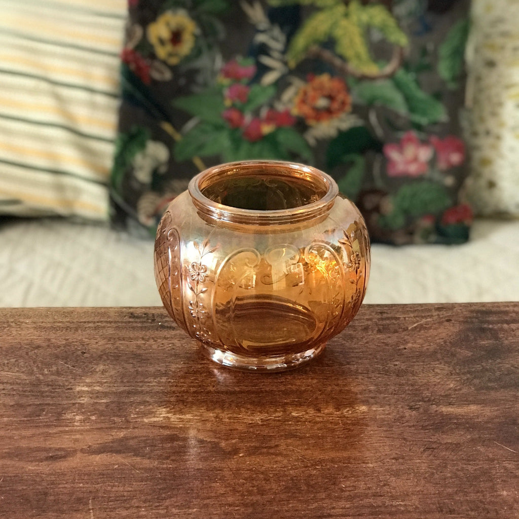 Vase boule en verre moulé orange irisé par Hello Broc brocante en ligne