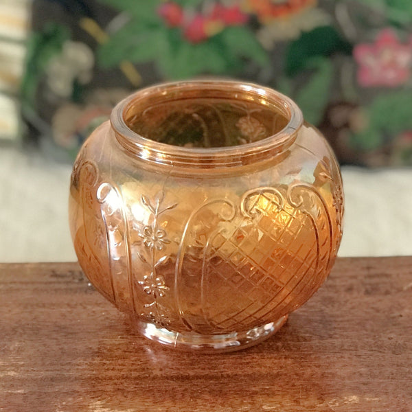 Vase boule vintage années 50 / 60 en verre moulé orange irisé par Hello Broc brocante en ligne