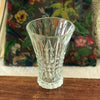 Vase cornet en verre moulé de taille moyenne pointe de diamant hauteur de 20 cm par Hello Broc brocante en ligne